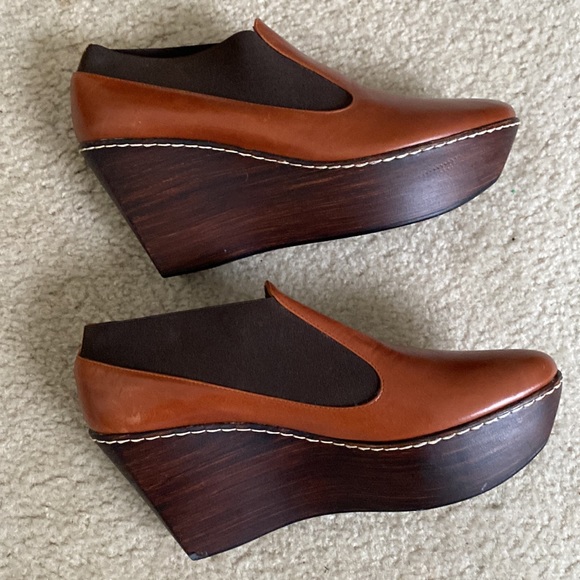 Tapeet by Vicini Leather Platform Wedges - Picture 4 of 12